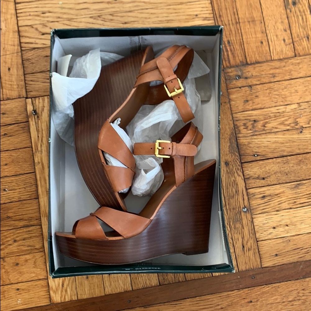 New Women’s Ralph Lauren Tan Leather Sandal